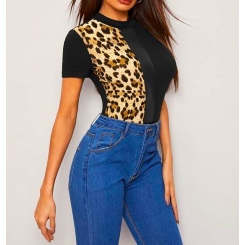 Leopard Print Tee - Picture 4 of 5